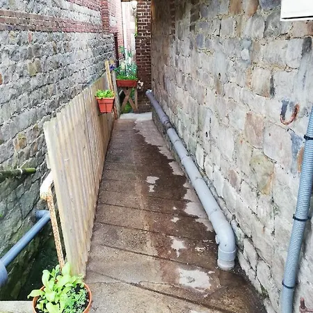 Studio In Les Roses With Wifi 900 M From The Beach Apartment